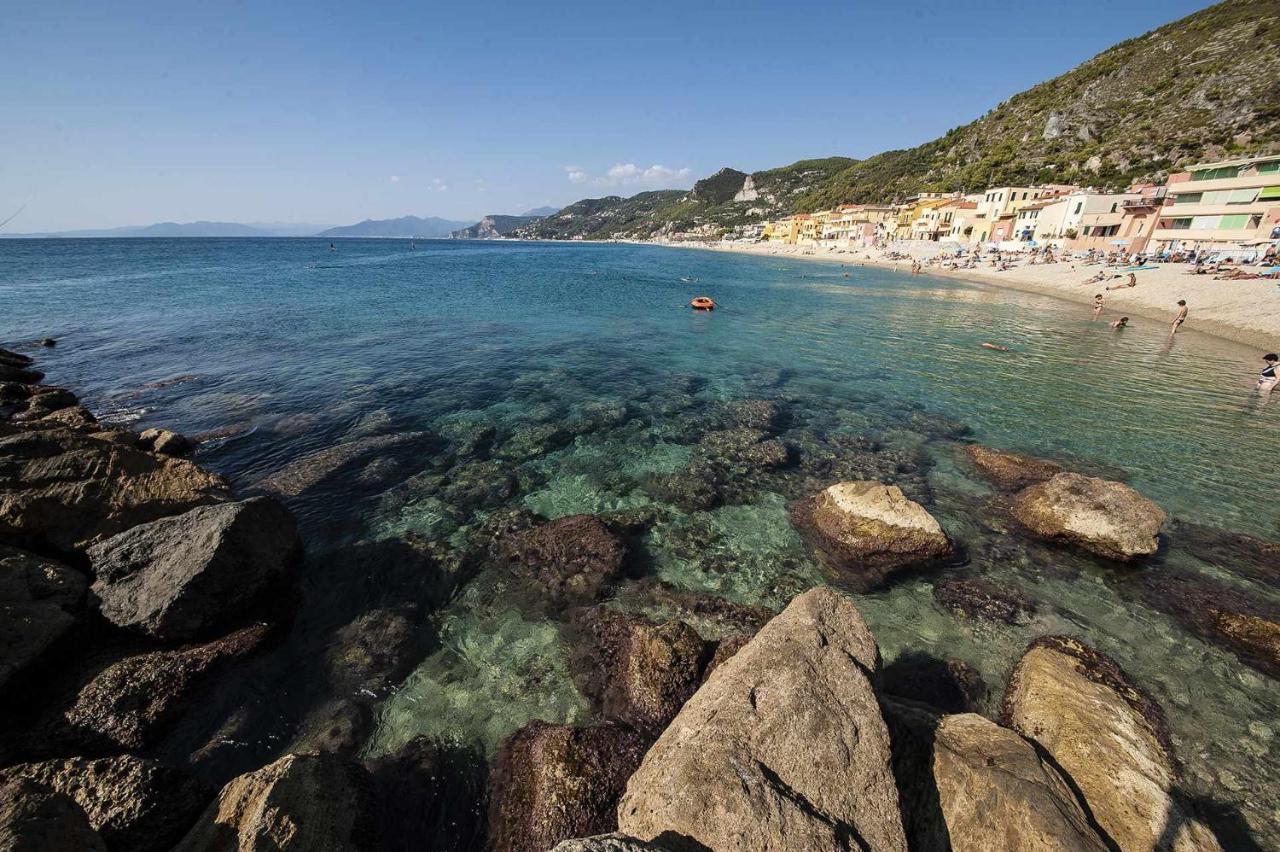 Fornaci 9 Rivieraholiday Pietra Ligure Esterno foto